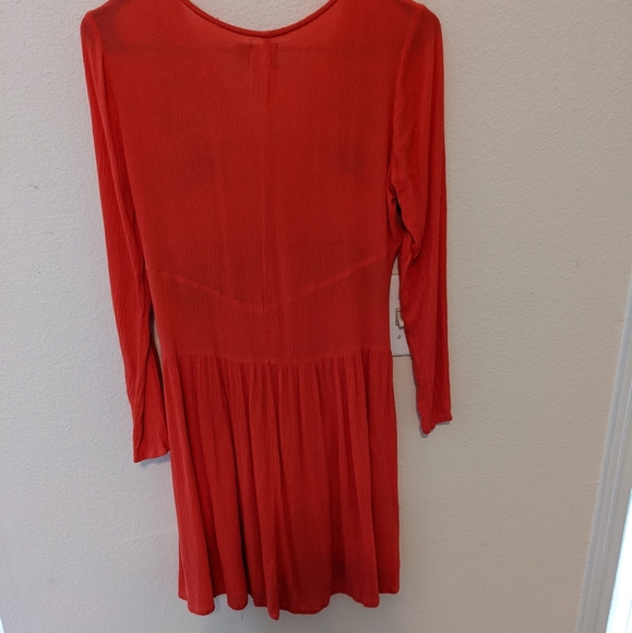 Dress - Picture 6 of 8